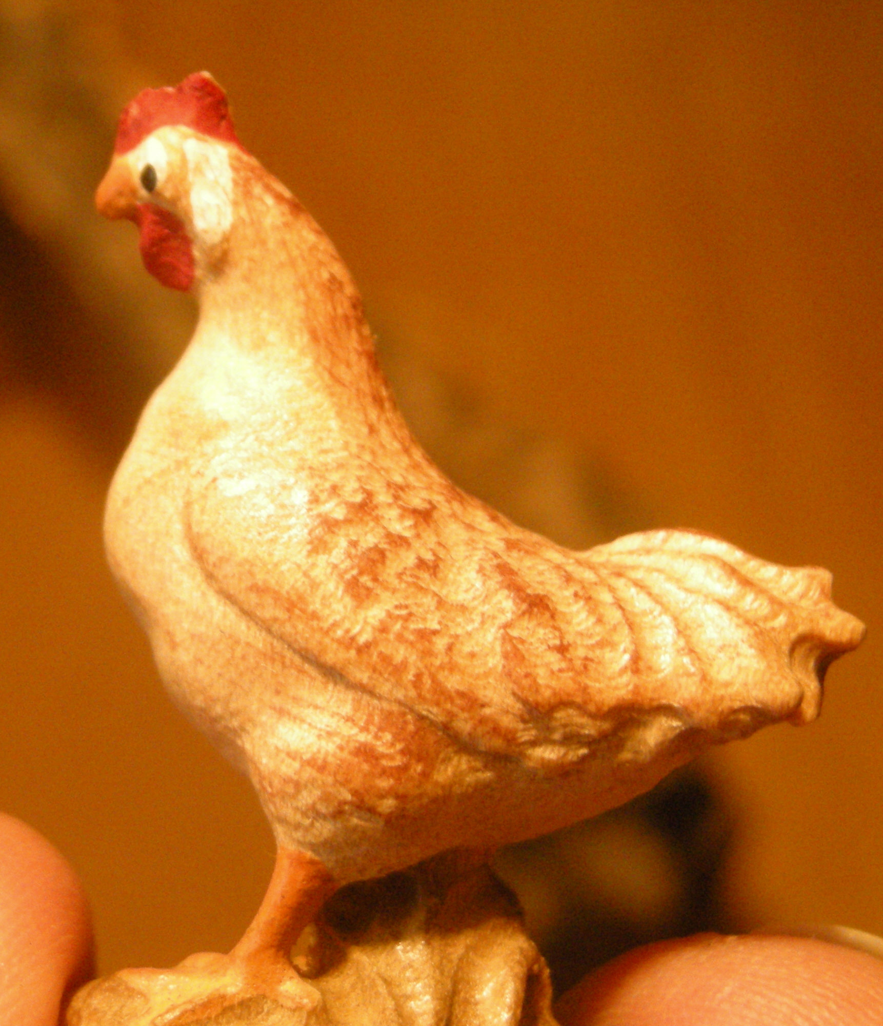 WeihnachtsKrippe-und-HolzFiguren--Huhn-DSCN1068